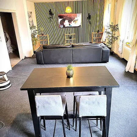 Séjour chez l'habitant Jimmy Meublee, Confort & Wifi *